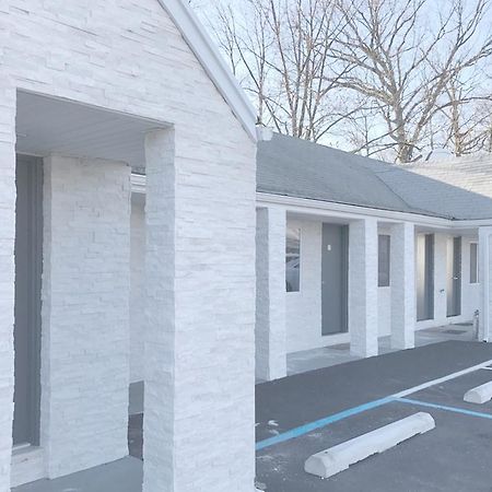 Ramsey Inn & Suites ภายนอก รูปภาพ